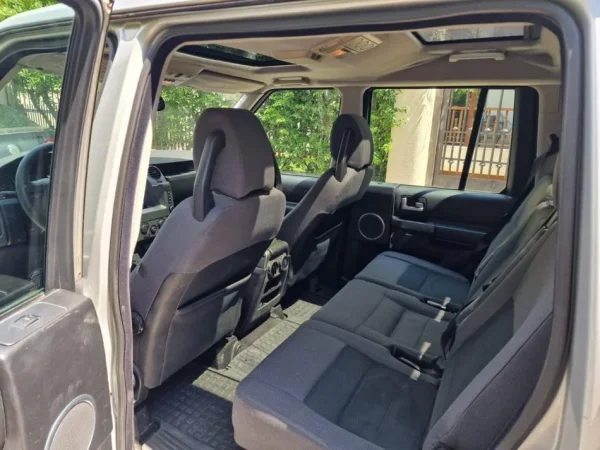 Tirane, shes makine Land Rover Discovery Nafte, e argjendtë automatik Kondicioner 200.000 km 4.000 €