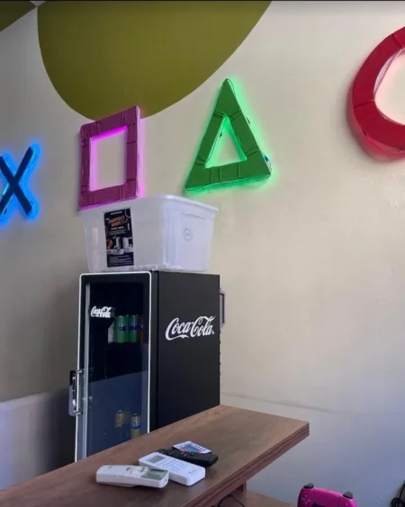 Shitet biznes gaming play station zone, Kati 0 (Rruga Pjeter Budi)