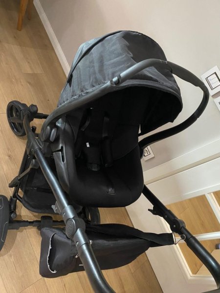 Tirane, shes Karroce 3 ne 1 Bebeto magnum me 6 amortizator, shume pak e perdorur 270 €