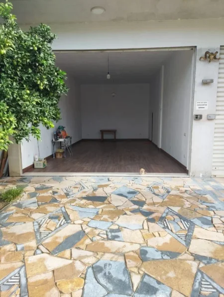 Tirane, jepet me qera Kati 0, 50 m² (Rruga Agush Gjergjevica, Rrethi Shkozes)