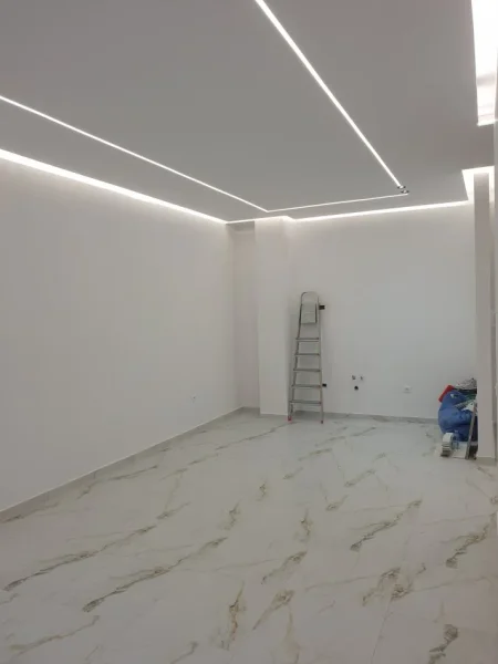 Tirane, jepet me qera nga Pronari, pa-komision ambjent biznesi Kati 1, 74 m² 600 (bulevardi kryesor)