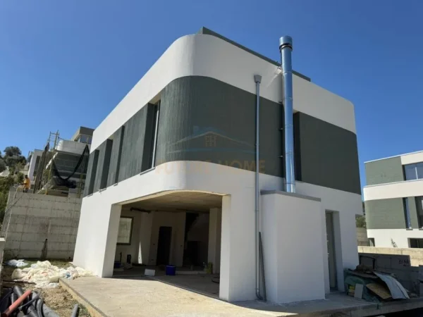 Tirane, shitet Vile , 418 m² 580.000 €