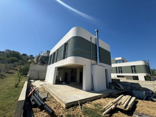 Tirane, shitet Vile , 418 m² 580.000 €