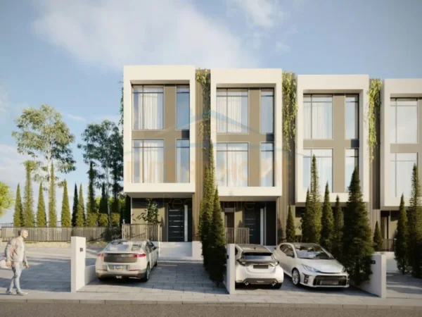 Tirane, shitet Vile , 446.505 €