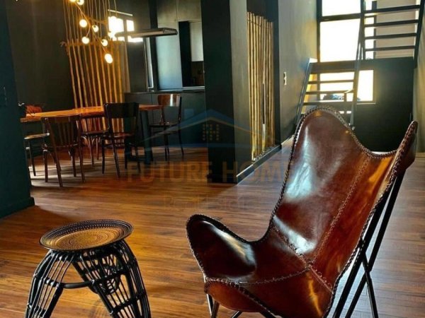 Tirane, shitet Vile , 341 m² 800.000 €