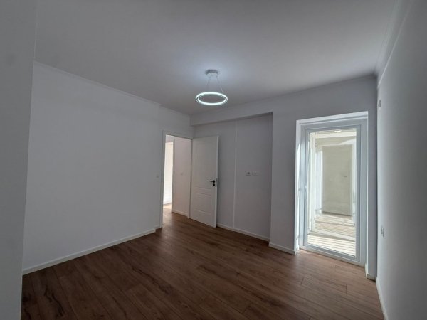 Tirane, shitet apartament 1+1 Kati 6, 115.000 € (Don Bosko)