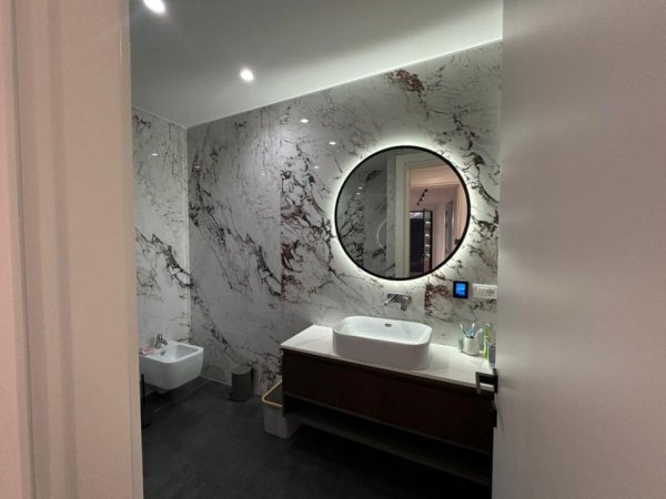 Tirane, shitet apartament 2+1+Ballkon Kati 5, 132 m² (Lake View Residence)