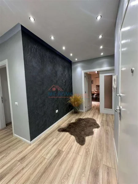 Tirane, shitet apartament 2+1+Ballkon Kati 4, 124 m² 273.000 € (don bosko)