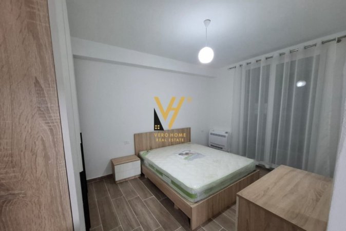 Tirane, jepet me qera apartament 1+1+Ballkon Kati 2, 100 m² 500 € (5 MAJI)