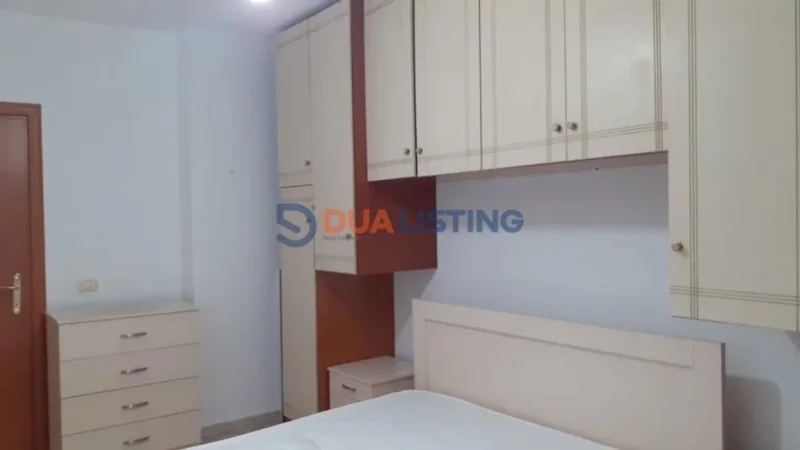 Tirane, jap me qera apartament 1+1 Kati 2, 56 m² 350 € (Yzberisht prane pallatave Cabej)
