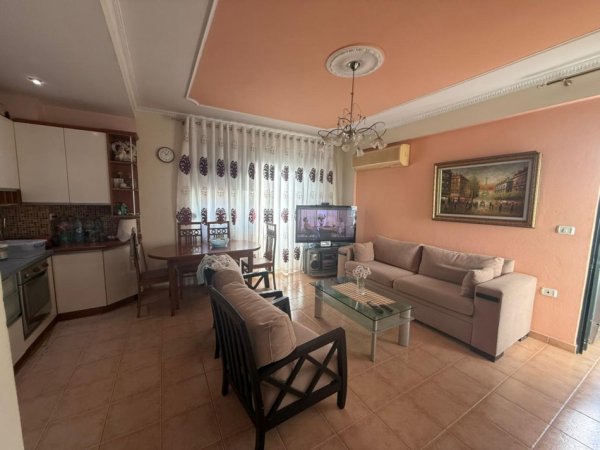 Tirane, shitet apartament 2+1 Kati 3, 105 m² 250.000 € (Zogu i Zi)