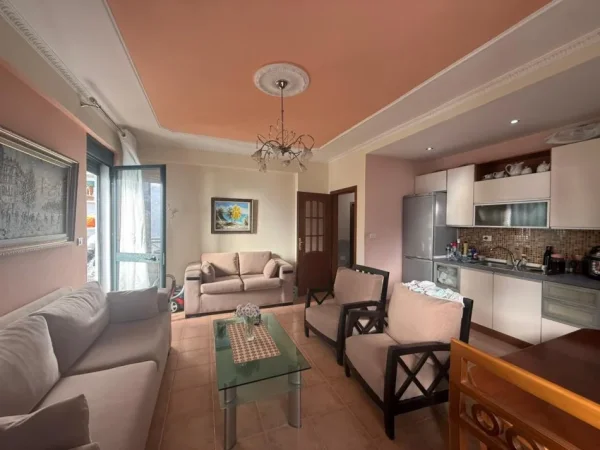 Tirane, shitet apartament 2+1 Kati 3, 105 m² 250.000 € (Zogu i Zi)