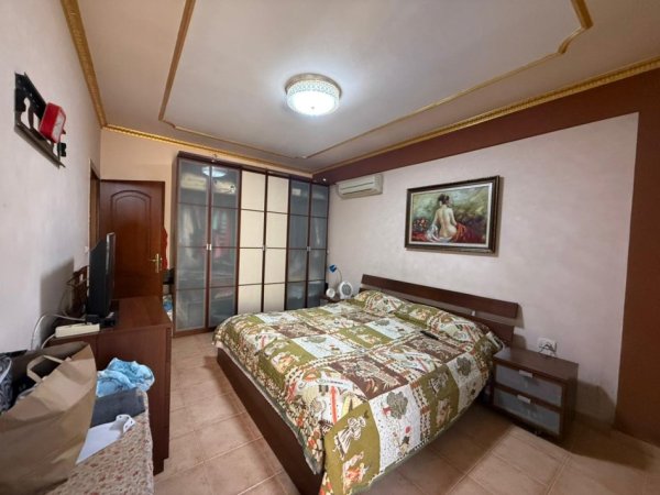 Tirane, shitet apartament 2+1 Kati 3, 105 m² 250.000 € (Zogu i Zi)