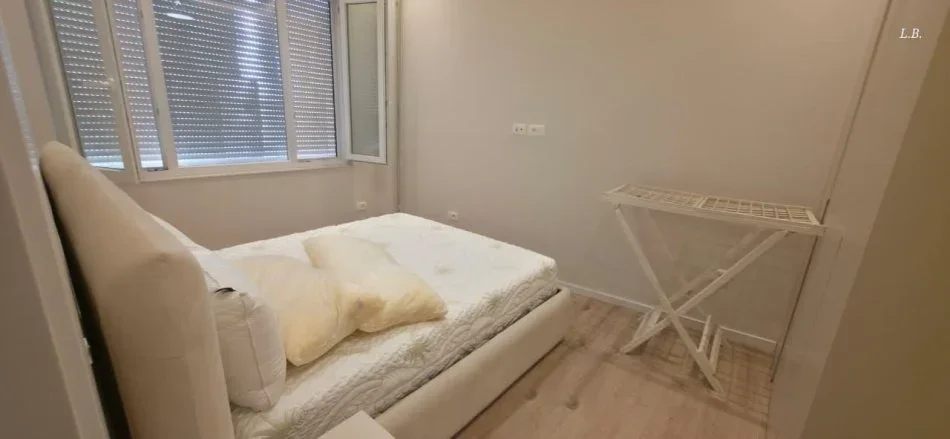 Tirane, jepet me qera apartament 1+1 Kati 2, 650 € 