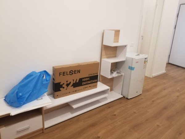 Tirane, jepet me qera apartament 1+1 Kati 3, 