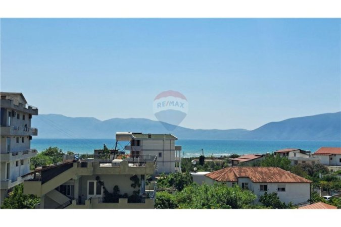 Vlore, jepet me qera apartament 2+1 , 100 m² 550 € (Rruga Sazani, Vlore)