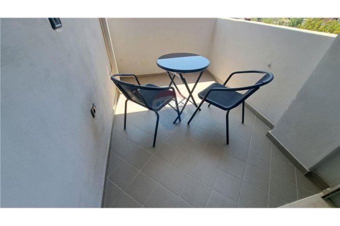Vlore, jepet me qera apartament 2+1 , 100 m² 550 € (Rruga Sazani, Vlore)