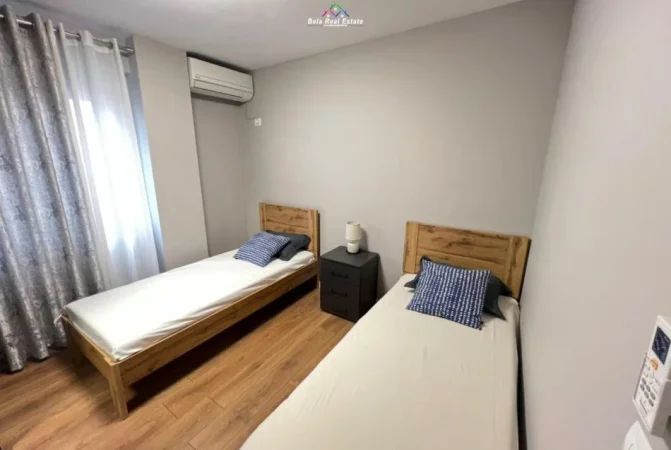Tirane, jepet me qera apartament 2+1+Ballkon Kati 6, 85 m² 650 € (Rruga Jordan Misja)