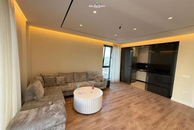 Tirane, jepet me qera apartament 3+1+Ballkon Kati 7, 140 m² 1.200 € (Kompleksi Erli)