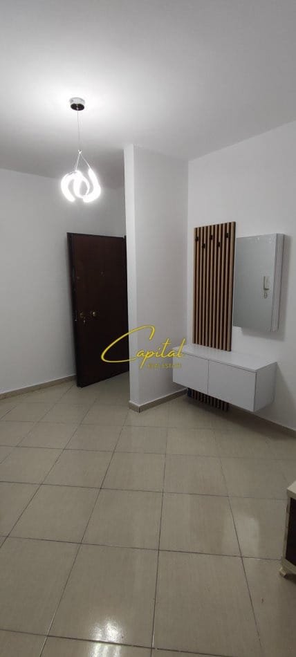 Tirane, jepet me qera apartament 2+1 Kati 3, 94 m² 600 € (DON BOSKO)