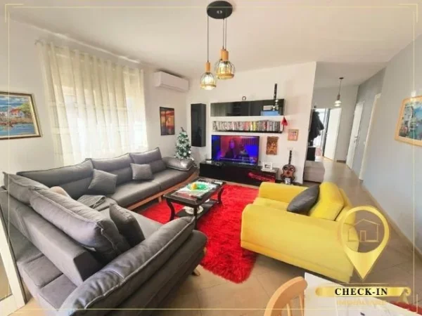 Tirane, shitet apartament+verande | Penthouse 2+1+Aneks+Ballkon Kati 6, 115 m² 220.000 € (Kodra e Diellit)