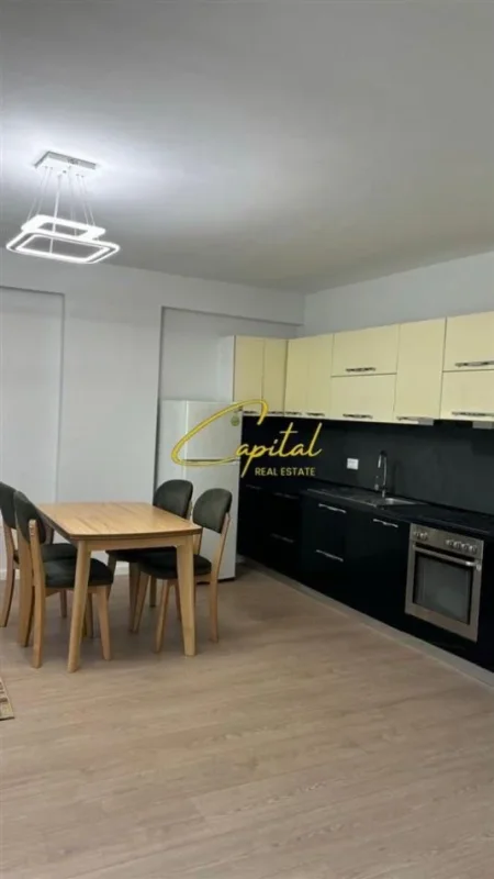 Tirane, jepet me qera apartament 1+1 Kati 1, 68 m² 430 € (5 MAJI)