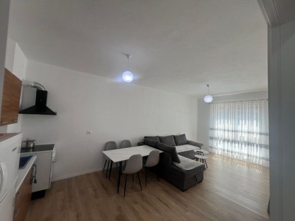 Tirane, jepet me qera apartament 2+1 Kati 2, 94 m² 450 € 