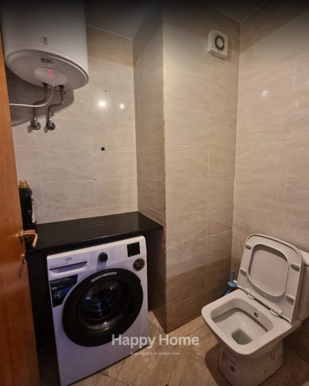 Tirane, jepet me qera apartament 2+1+Ballkon , 700 € 
