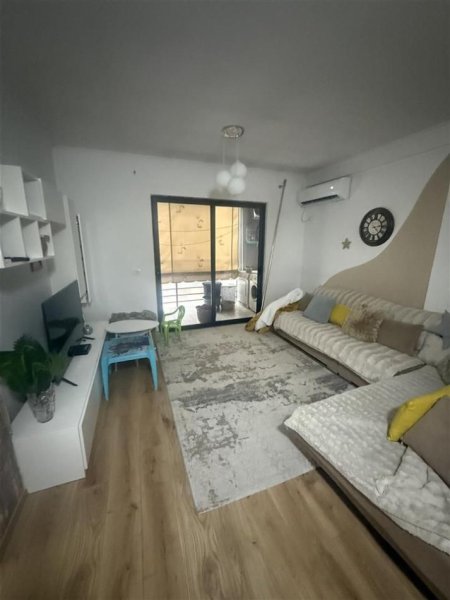 Tirane, shitet apartament 2+1+Ballkon Kati 5, 102 m² 165.000 € (YZBERISHT)