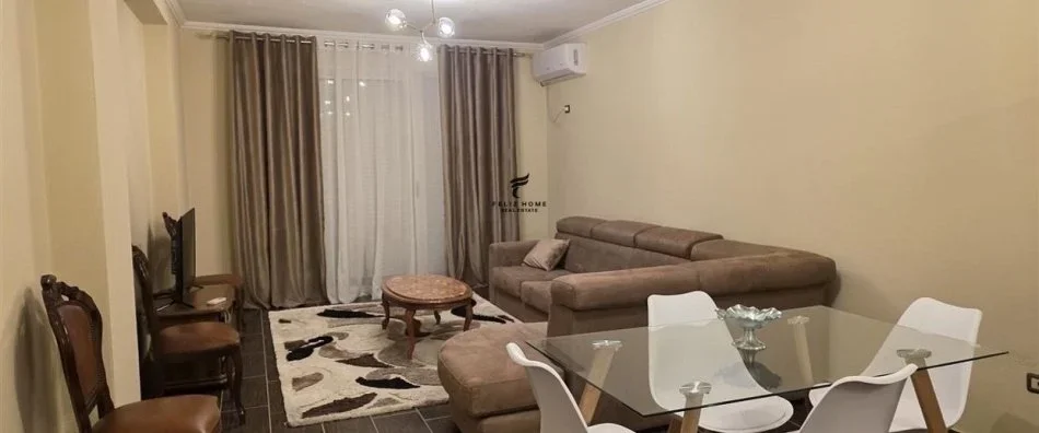 Tirane, jepet me qera apartament 2+1 Kati 6, 120 m² 500 € (YZBERISHT)