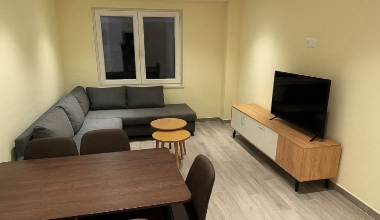 Tirane, jepet me qera apartament 1+1+Ballkon Kati 3, 50 m² 450 € (RRUGA E ELBASANIT)