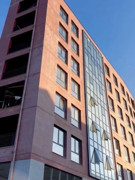 Tirane, shitet apartament 1+1 , 74 m² 147.000 € (Stacionit Trenit)