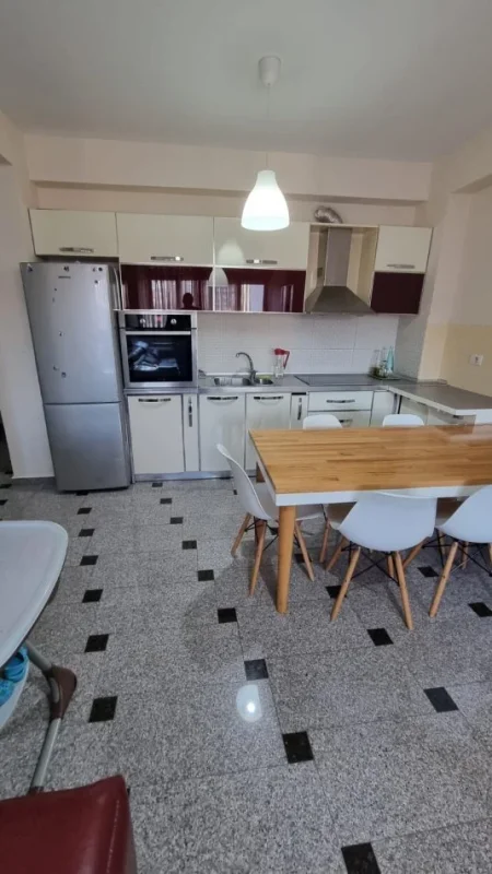 SHITET APARTAMENT 2+1 I MOBILUAR , MUNDESI BLERJE ME KREDI  TEK IRFAN TOMINI,  165.000 €uro