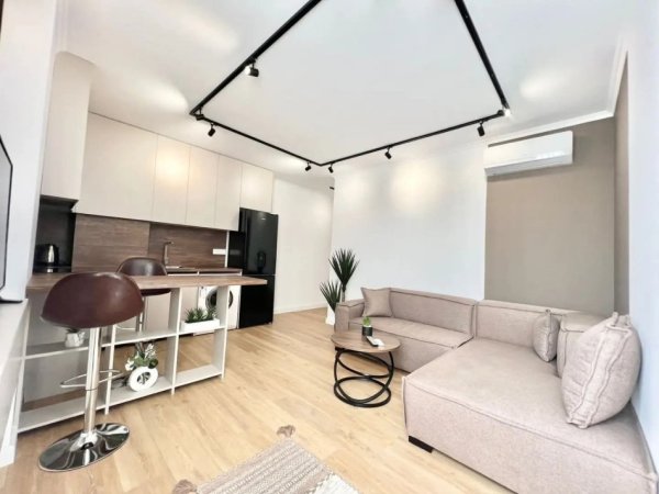 Tirane, shitet apartament 1+1 , 130 m² 350.000 € (Stacionit Trenit)