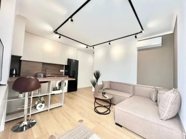 Tirane, shitet apartament 1+1 , 130 m² 350.000 € (Stacionit Trenit)