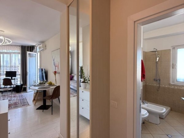 Tirane, shitet apartament 1+1 , 50 m² (Rr Bardhyl)