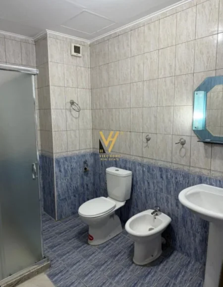 Tirane, jepet me qera apartament 1+1+Ballkon Kati 5, 74 m² 600 € (DON BOSKO)
