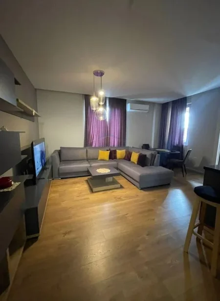 Tirane, jepet me qera apartament 2+1 Kati 5, 110 m² 1.000 € (Rruga Bardhyl)