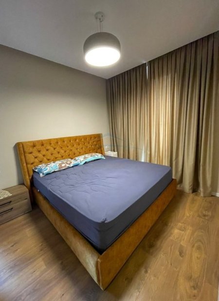 Tirane, jepet me qera apartament 2+1 Kati 5, 110 m² 1.000 € (Rruga Bardhyl)