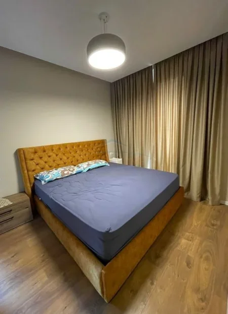 Tirane, jepet me qera apartament 2+1 Kati 5, 110 m² 1.000 € (Rruga Bardhyl)