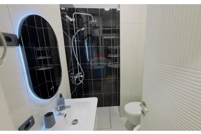 Shqiperi, jepet me qera apartament 1+1 Kati 1, 70 m² 1.000 € (rruga e kosovareve)