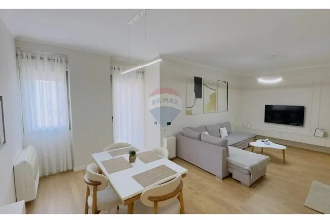 Shqiperi, jepet me qera apartament 1+1 Kati 1, 70 m² 1.000 € (rruga e kosovareve)