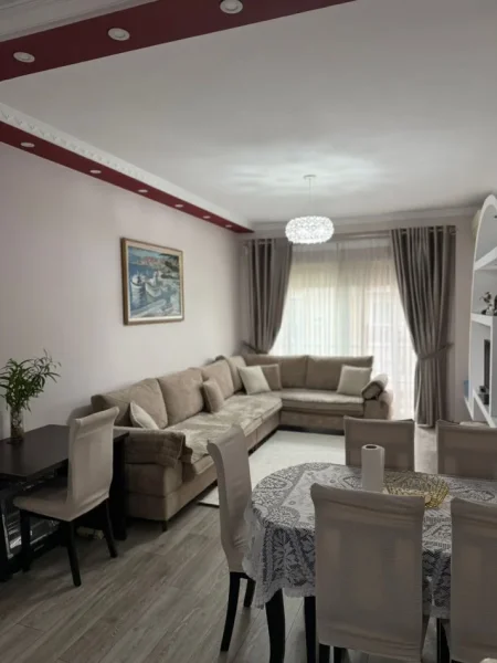 Tirane, jepet me qera apartament 1+1 , 74 m² 600 € (don bosko)