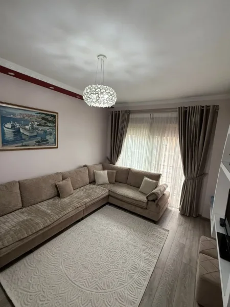 Tirane, jepet me qera apartament 1+1 , 74 m² 600 € (don bosko)
