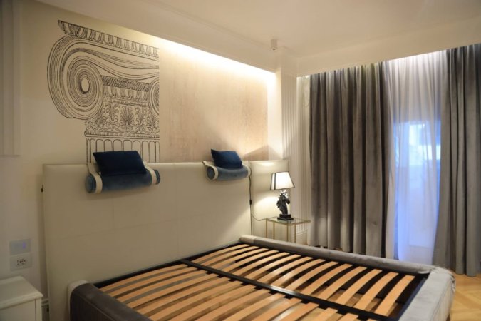 Tirane, jepet me qera apartament 1+1 Kati 2, 165 m² 1.800 € 