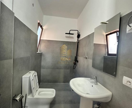 Tirane, jepet me qera garsonier 1+1 Kati 1, 50 m² 350 € (Rruga Xhanfize Keko)