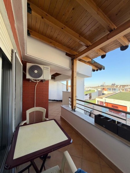 Shqiperi, jepet me qera apartament 1+1 Kati 4, 70 m² 550 € (Kodra e Diellit)