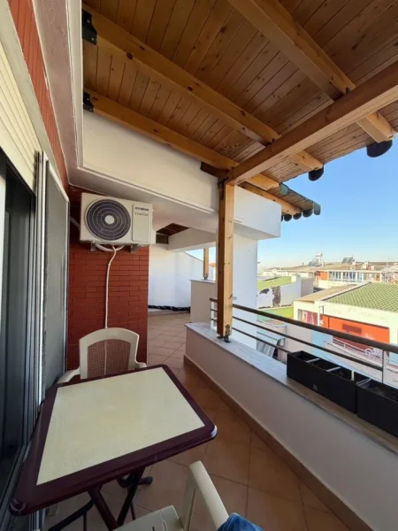 Shqiperi, jepet me qera apartament 1+1 Kati 4, 70 m² 550 € (Kodra e Diellit)