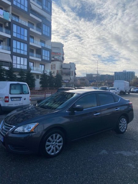 Tirane, shitet makine NISSAN SENTRA Benzin+Gaz, gri metalizato automatik 170.000 km 6.800 €