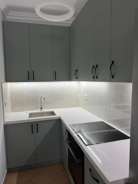 Tirane, jepet me qera apartament 2+1 Kati 7, 80 m² 800 € (21 dhjetori)